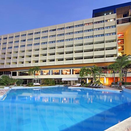 Dominican Fiesta Hotel Santo Domingo Kültér fotó The Royal