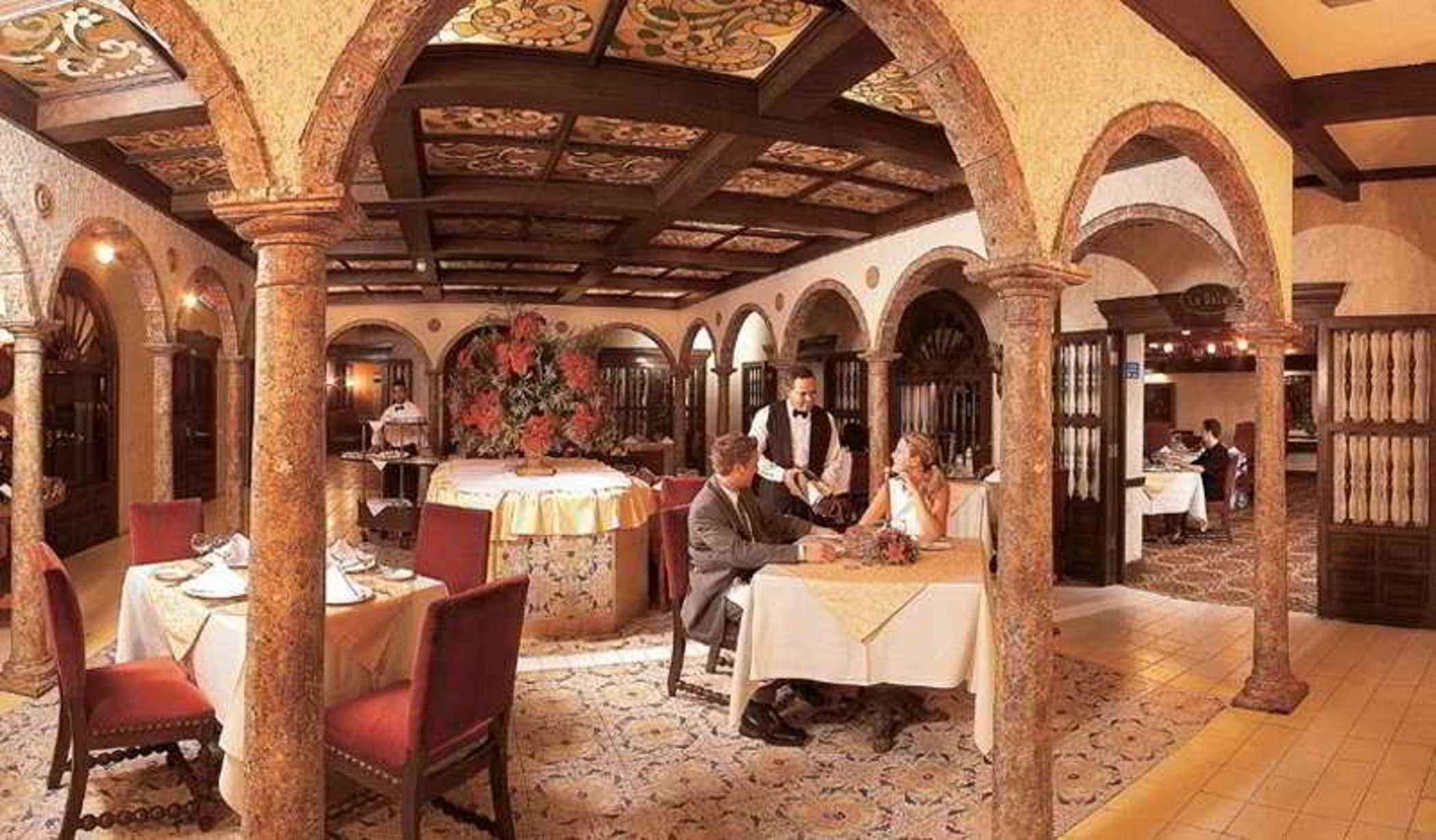 Dominican Fiesta Hotel Santo Domingo Kültér fotó The restaurant