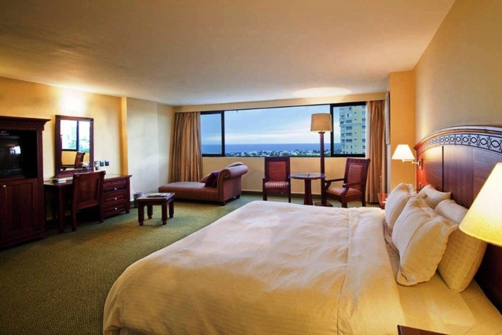 Dominican Fiesta Hotel Santo Domingo Kültér fotó A guest room at the Hilton San Diego Bayfront